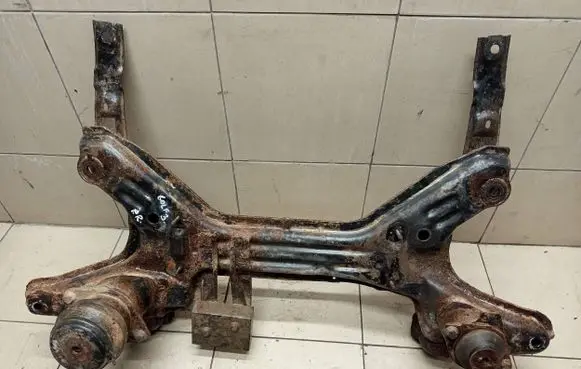Volkswagen Golf III Front subframe