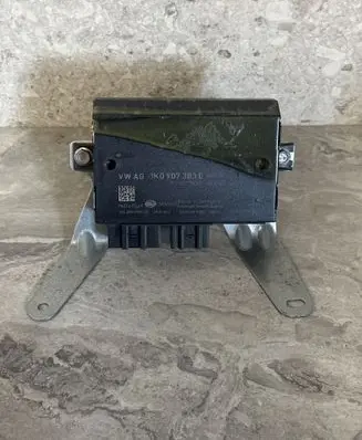Volkswagen Golf VI Tow bar trailer control unit/module 1K0907383E 3A002002