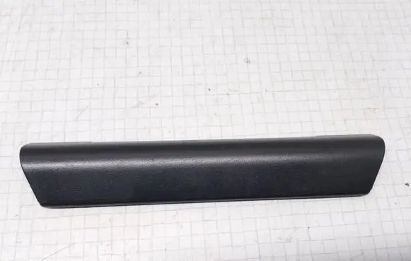 Opel Astra H Other front door trim element 331985437