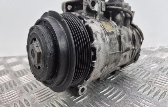 Mercedes-Benz E W212 Air conditioning (A/C) compressor (pump) A0022303811