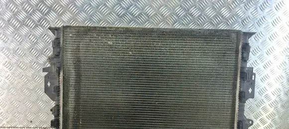 Coolant radiator