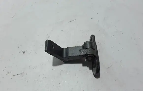Volvo S90, V90 Rear door lower hinge 31371587