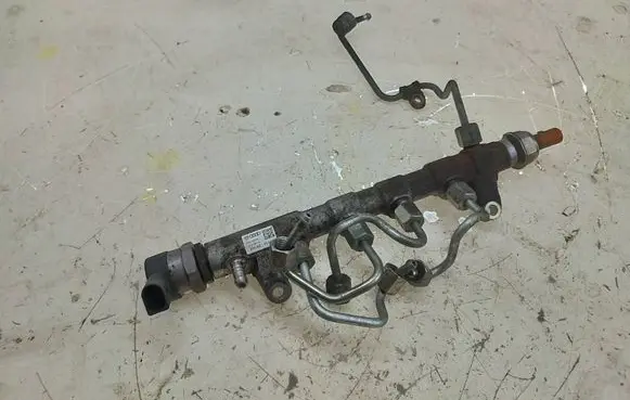 Volkswagen PASSAT CC Fuel main line pipe 03L089N 0120415 057130764AB