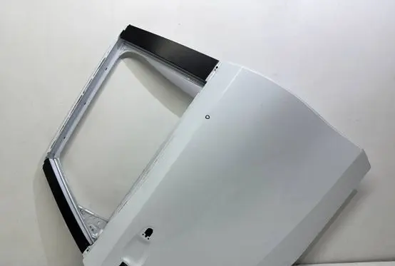 KIA Ceed Rear door