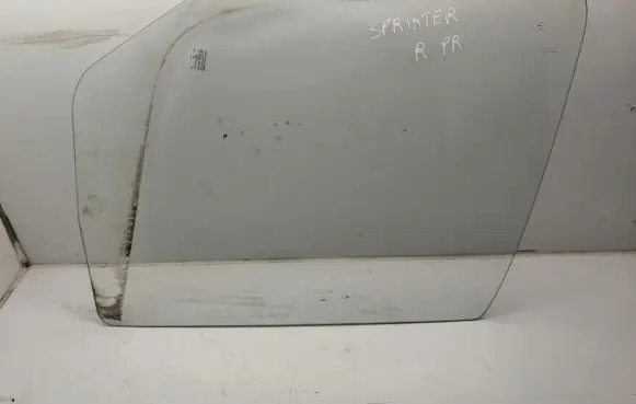 Mercedes-Benz 309 Front door window/glass (coupe) 43R001025