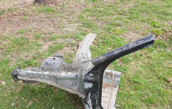 Front quarter panel