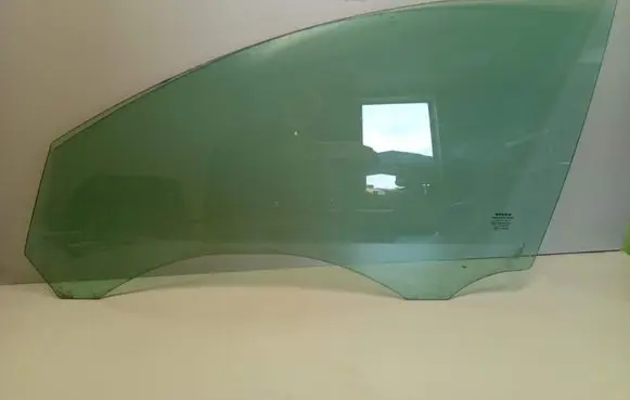 Volvo V50 Front door window glass four-door 43R001105