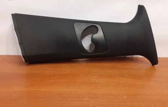 BMW X5 E70 (A) pillar trim 51437129752 7129752