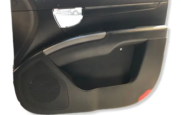Hyundai Santa Fe Front door card panel trim 823202B000