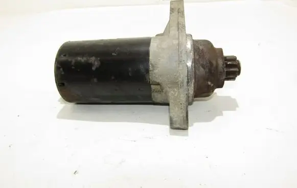 Skoda Fabia Mk1 (6Y) Starter motor 0001121016