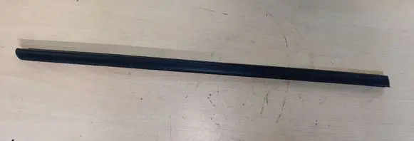 Ford Maverick Front door trim (molding) FRH