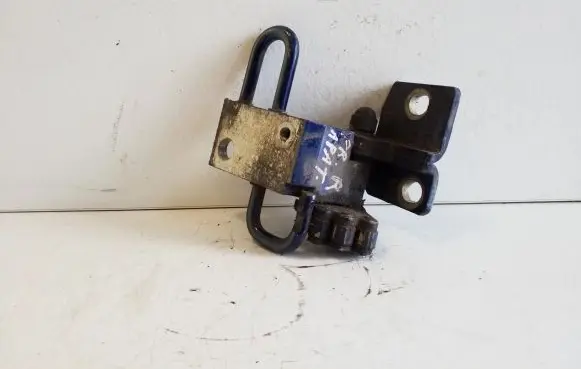 Volkswagen PASSAT B6 Front door lower hinge 