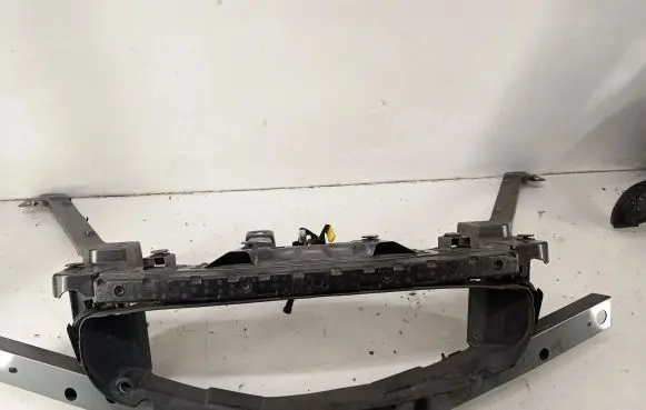 Maserati Ghibli Top upper radiator support slam panel