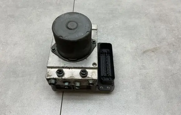 Audi A6 S6 C7 4G ABS Pump 4G0907379F