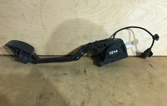Peugeot 607 Accelerator throttle pedal 9651510780 0280755005 F00C3E2429