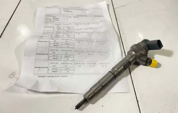 Volkswagen Sharan Fuel injector 0445110369 03L130277J