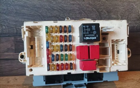 Fiat Stilo Fuse module