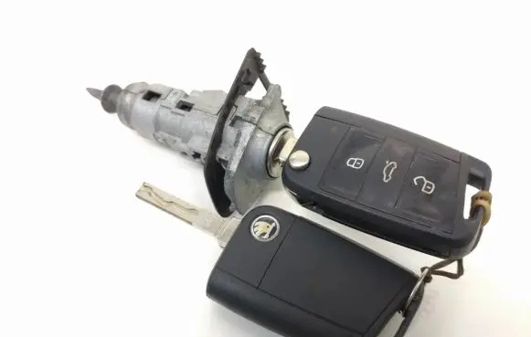 Skoda Fabia Mk3 (NJ) Front door lock (next to the handle) 6V0837167 6v0959752e