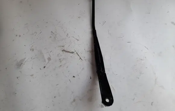 Volkswagen Touareg II Front wiper blade arm 7P0955409B