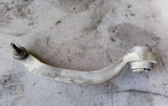 Audi A4 S4 B5 8D Front lower control arm/wishbone