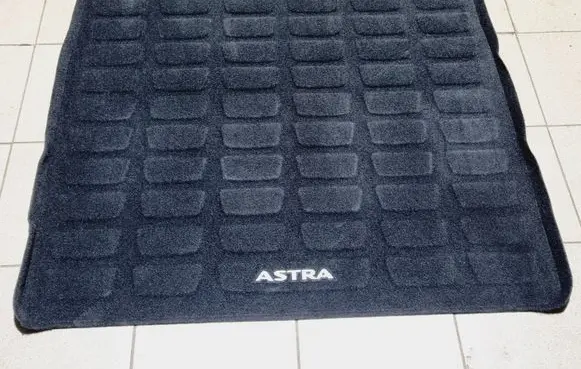 Trunk/boot mat liner