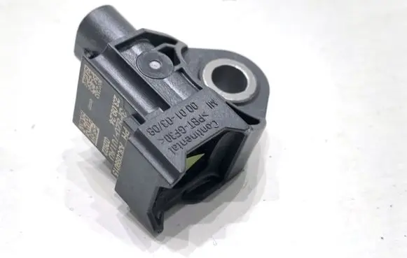 Suzuki Swift IV Airbag deployment crash/impact sensor 3F92070TA0