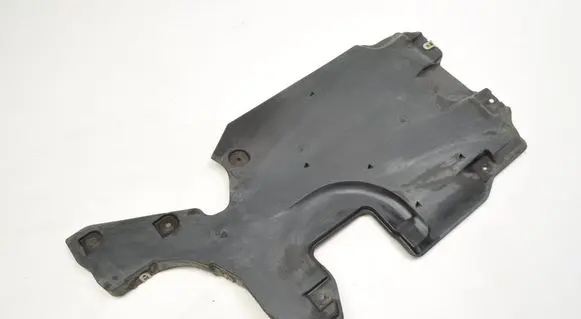 BMW 8 G16 Front underbody cover/under tray 7495573