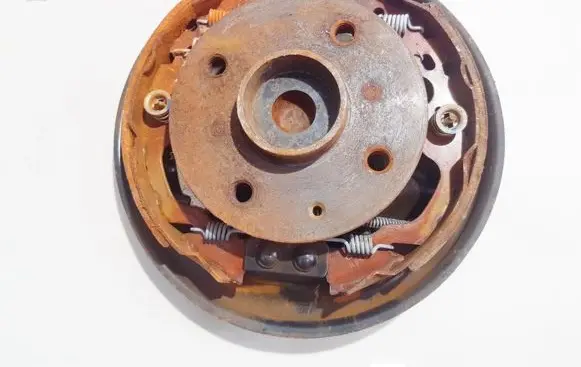 Toyota Aygo AB40 Rear wheel hub