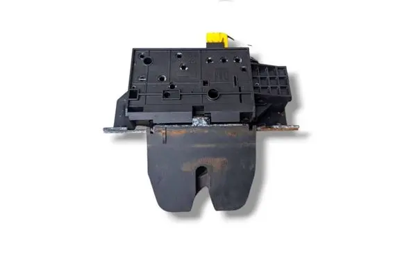 Opel Vectra C Tailgate/trunk/boot lock/catch/latch 13178192