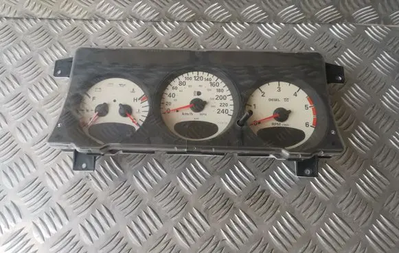 Chrysler PT Cruiser Speedometer (instrument cluster) 04671815AI