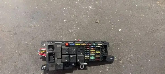 Volvo XC90 Fuse module 8678449 518826003
