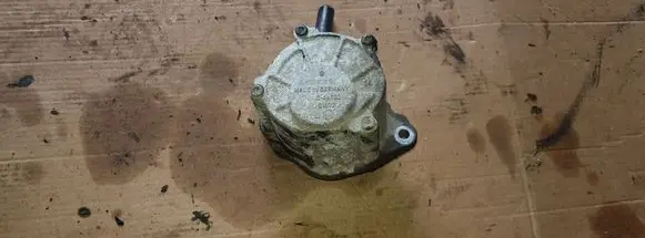 Mercedes-Benz E W212 Vacuum pump A6512300135
