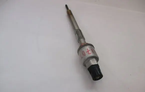 Opel Astra J Glow plug 55568366 A17DTE