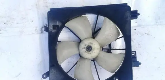 Honda Civic Radiator cooling fan shroud