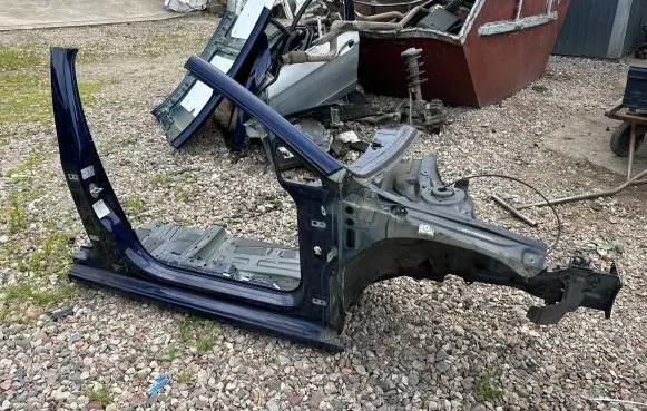 Front quarter panel