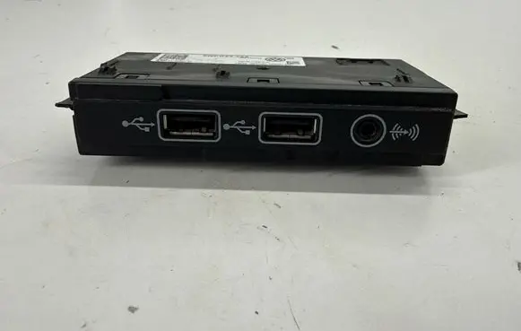 Volkswagen Tiguan Allspace USB socket connector 5QF035726 09941006719 5QE035726