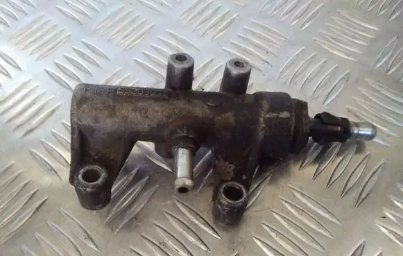 Opel Vectra C Fuel pressure regulator 55203803