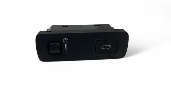 Tailgate opening switch