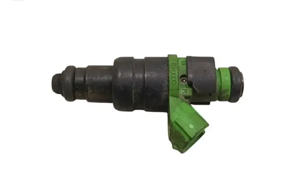 Skoda Superb B5 (3U) Fuel injector 06B906031A