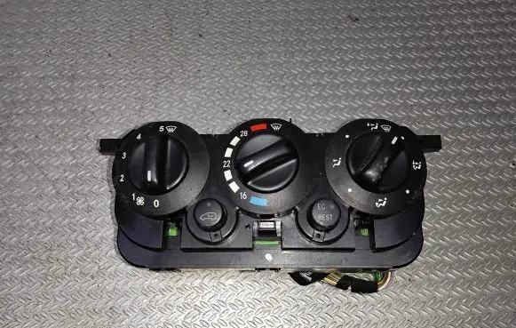 Mercedes-Benz Vaneo W414 Climate control unit A4144460228
