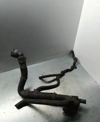 Volkswagen Polo IV 9N3 Engine coolant pipe/hose 1c0122291