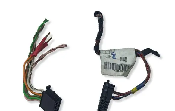 Mercedes-Benz C W203 Sound system wiring loom A2035400809 2025453728 0305453528