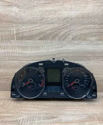 Volkswagen PASSAT B6 Speedometer (instrument cluster) 3C0920872D A2C53219792 KMH