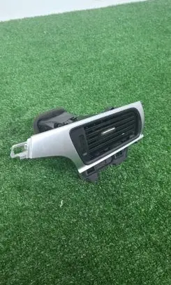 Audi A6 S6 C7 4G Dashboard side air vent grill/cover trim 4G1820901