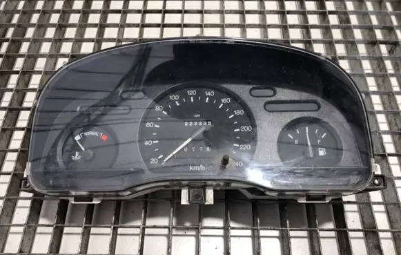 Speedometer (instrument cluster)