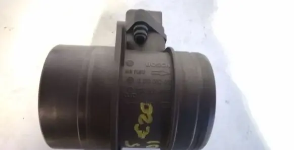 Volkswagen Golf V Mass air flow meter 0281002461 074906461B F00C2G2055