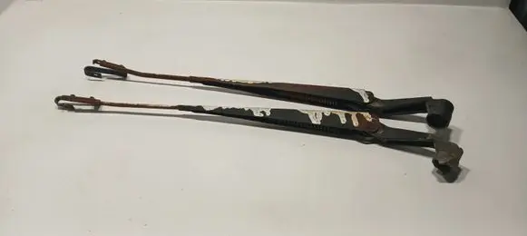 Toyota Land Cruiser (BJ70) Wiper trim