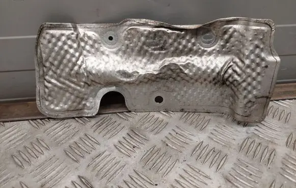 Chrysler Pacifica Heat shield in engine bay 68234330AA