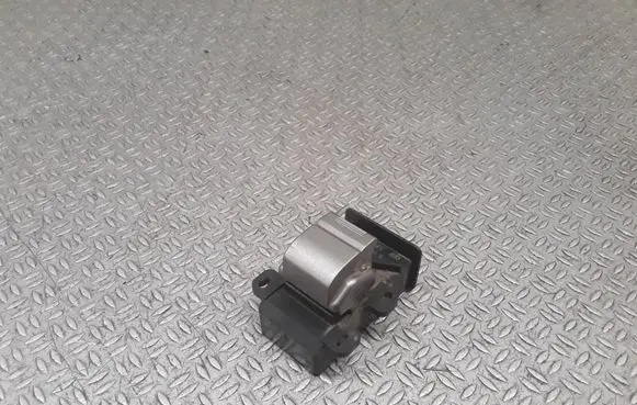 Honda FR-V Electric window control switch M20783