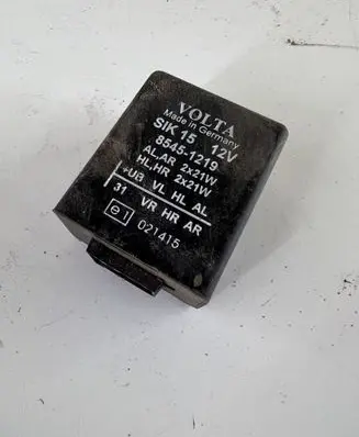 Mitsubishi Pajero Tow bar relay 85451219 021415